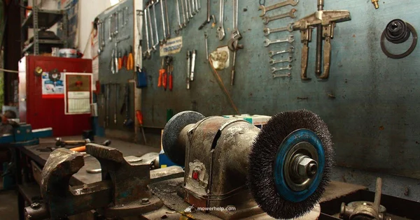 Fix Lawn Mower Engine - Mower Help